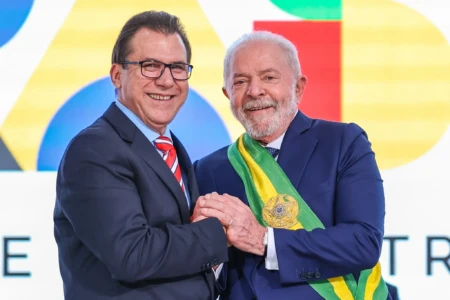 Luiz Marinho Lula quer fim imediato de jornada 6x1 e mandou projeto porque Câmara postergava, diz ministro