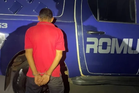 Funcionário foi preso em flagrante - (Foto: reprodução/GCM)