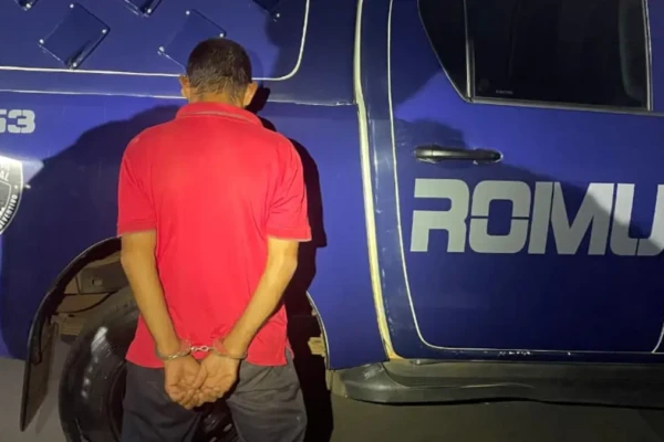 Funcionário foi preso em flagrante - (Foto: reprodução/GCM)