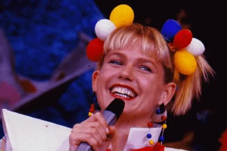 Xuxa comenta acusações de satanismo em discos: "mensagens eram de alegria" ouvia o disco de trás pra frente pacto demônio