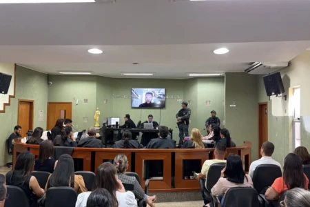 Começa júri de motorista acusado de causar acidente fatal com policiais do COD