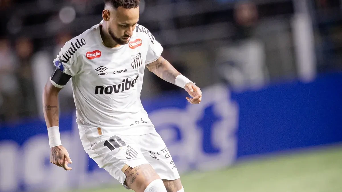 Neymar em jogo pelo Santos