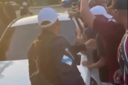 protesto torcida Fluminese