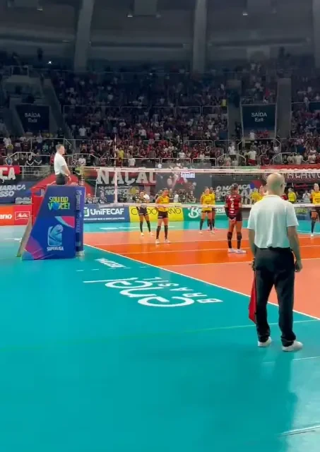 minuto silêncio oscar schmidt no vôlei