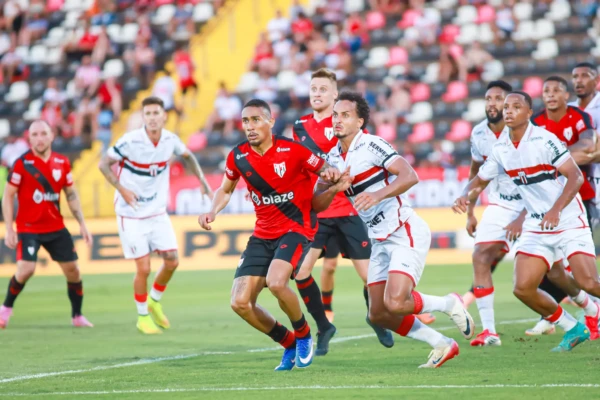 Botafogo-SP 1x1 Atlético