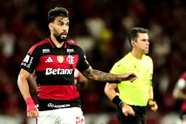 Paquetá em campo pelo Flamengo
