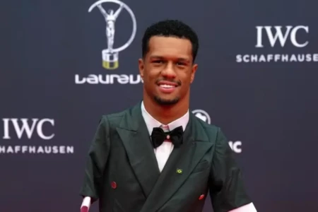 Gabriel Araújo durante premiação do Laureus. Foto: Angel Martínez/Divulgação Laureus
