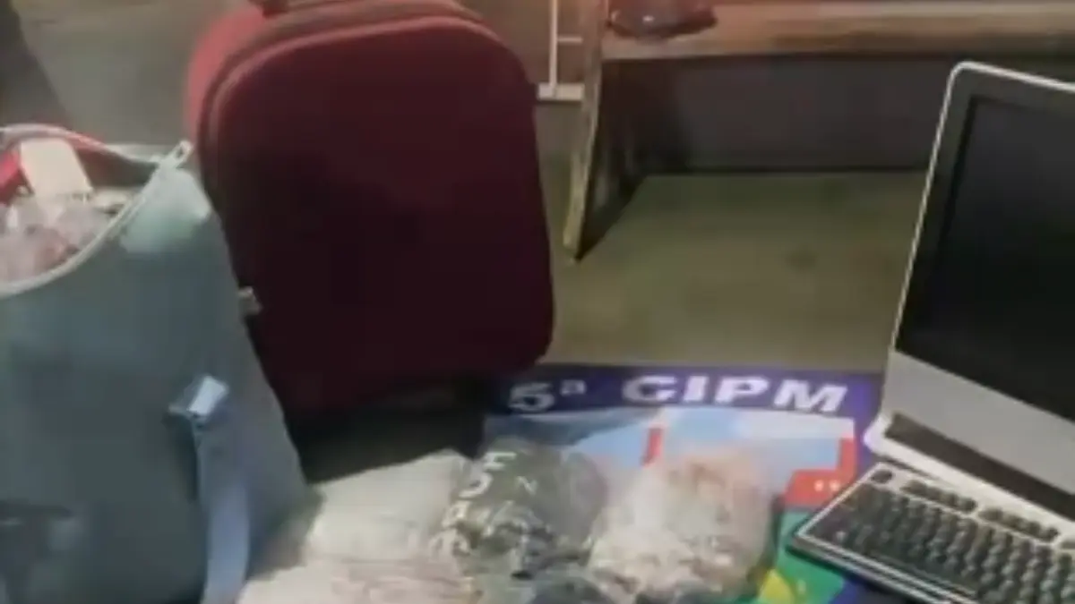 Objetos furtados pela dupla - (Foto: reprodução/PM)