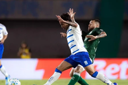 Tudo igual no Serra Dourada: Goiás busca empate heroico diante do Cruzeiro