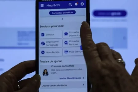 Começa nesta sexta (24) o pagamento de benefícios e auxílios do INSS referentes ao mês de abril; veja calendário