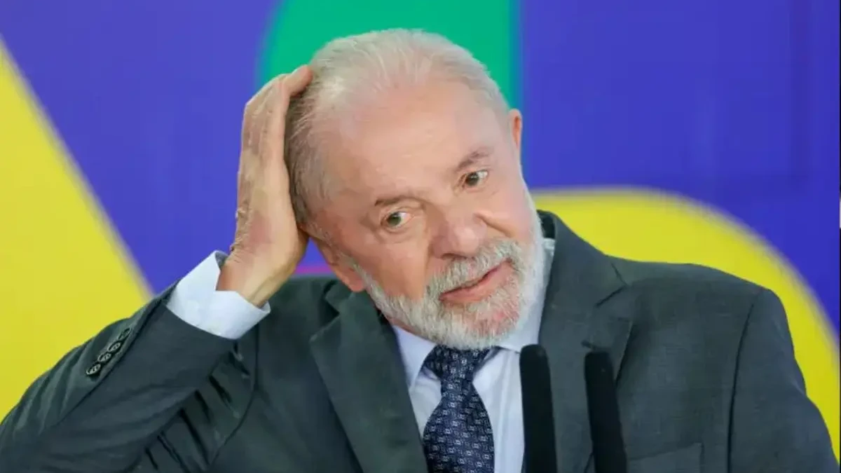 Lula vai a SP para fazer cauterização na cabeça e infiltração por causa de tendinite na mão (Foto: Agência Brasil)