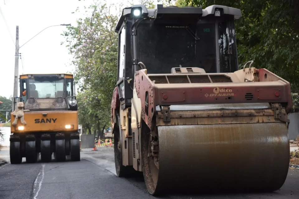 Prefeitura inicia recapeamento em bairros da região oeste de Goiânia com investimento de R$ 10 milhões