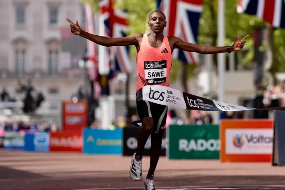Sabastian Sawe durante maratona de Londres