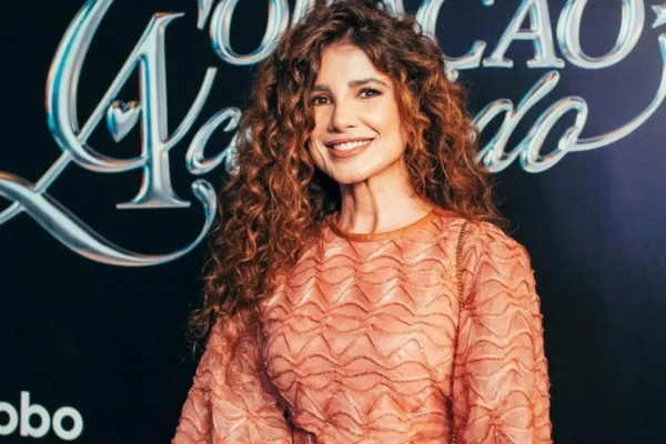 215c4f14-pi7_tool_paula-fernandes-1