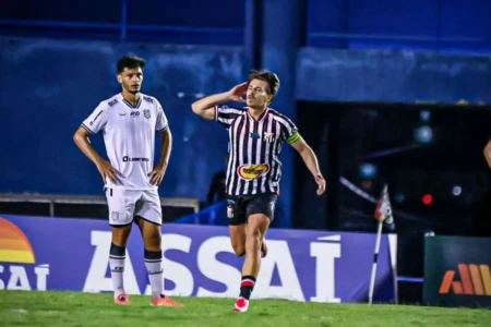 Anápolis vira no segundo tempo e conquista primeira vitória na Série C