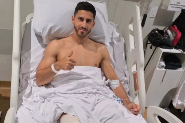 Geovane após cirurgia nos joelhos