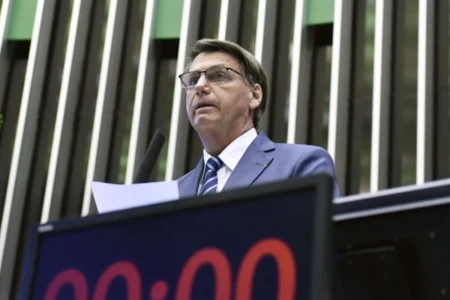 Jair Bolsonaro em visita ao Senado na época em que era presidente (Foto: Agência Senado)