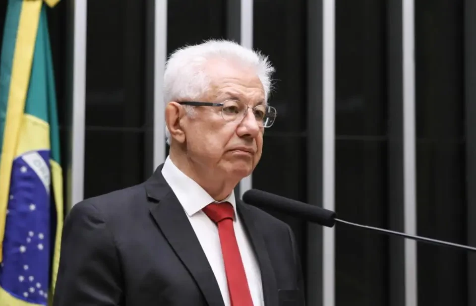 image Congresso derruba veto de Lula a projeto que reduz pena de Bolsonaro