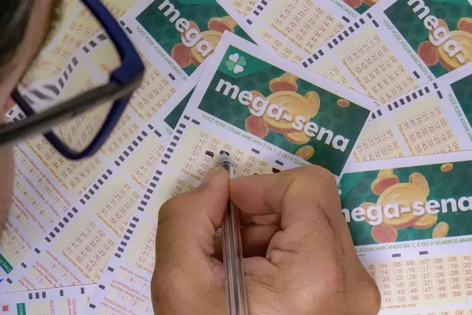 Mega-Sena 3002: aposta de Goiandira ganha R$ 34,6 mil (Foto: Agência Brasil)