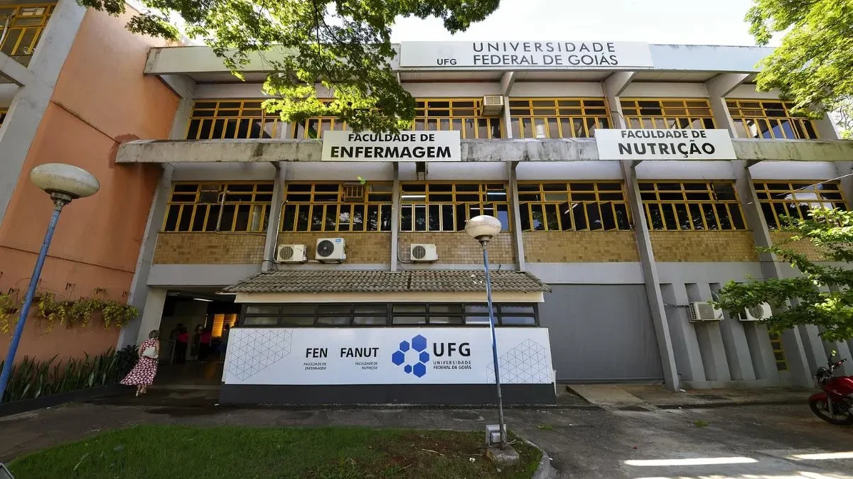 Alunas da Faculdade de Enfermagem da UFG apontam omissão da universidade na apuração de denúncias (Foto: FEN/UFG)
