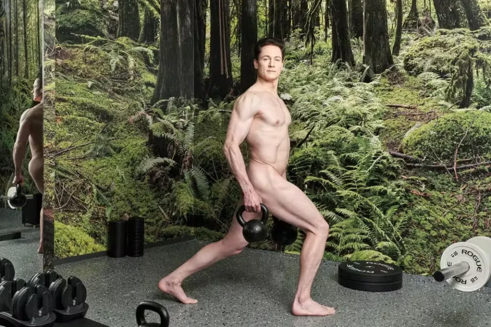 image Bilionário de 48 anos que quer voltar aos 18 expõe detalhes íntimos da namorada; veja