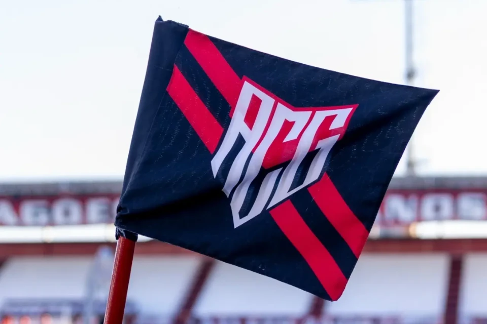 Atlético-GO sai do prejuízo ao superávit