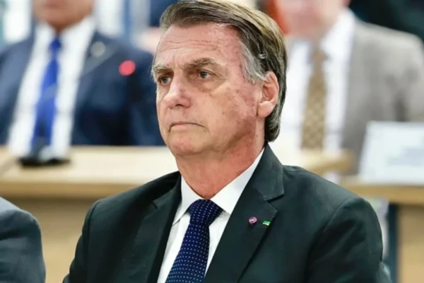 695d559cee3c03b8e08379f7_Bolsonaro-1920-_1_