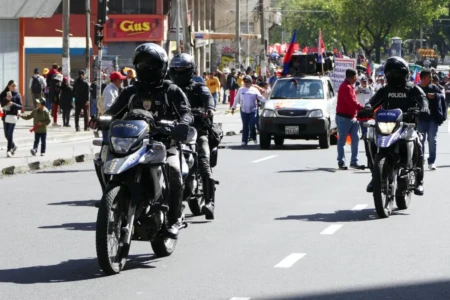 Novo toque de recolher começa a valer hoje no Equador (Foto: Polícia Equador)