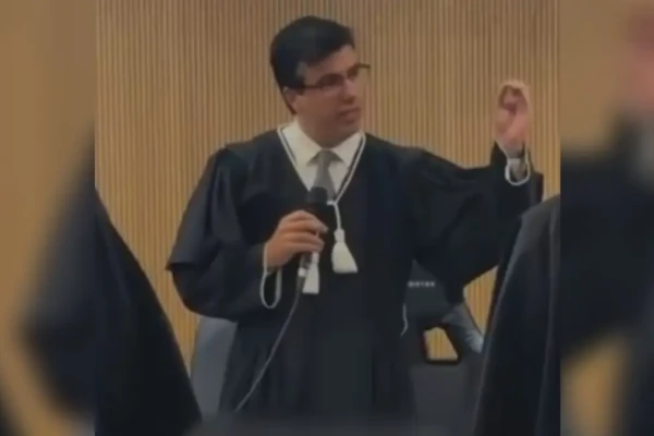 'Deveriam ter pensado 10 segundos', diz juiz ao condenar mãe e filho por morte de aluno em Anápolis
