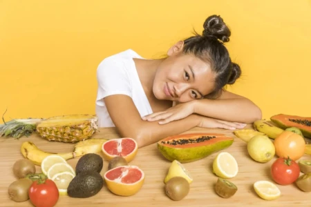 Adeus às rugas: veja os melhores alimentos para rejuvenescer a pele Colágeno é uma proteína responsável pela sustentação da pele