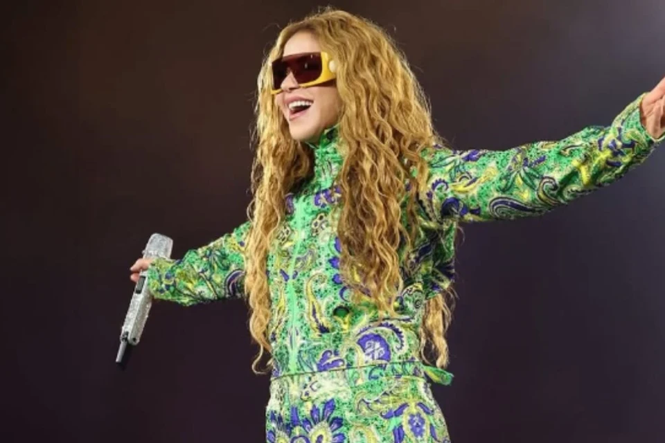 Shakira reúne 2 milhões em Copacabana