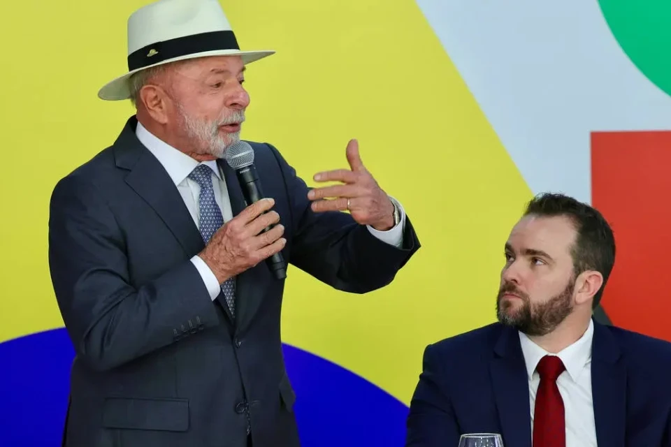 Veja como vai funcionar o saque do FGTS para quitar dívidas no Desenrola