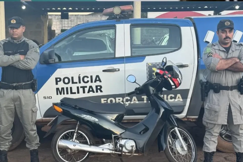 Motocicleta recuperada pela PM - (Foto: reprodução/PM)