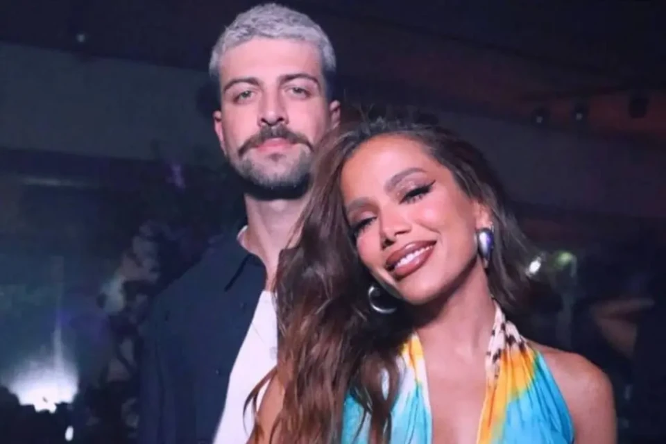 image Solteira, Anitta diz que está difícil encontrar homem que acrescente