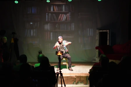 Centro de Goiânia recebe projeto 'Terça Popular' com teatro, música e gastronomia