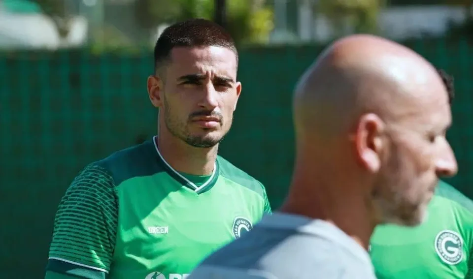 Thiago Galhardo relembra passagem pelo Goiás e faz duras críticas ao clube