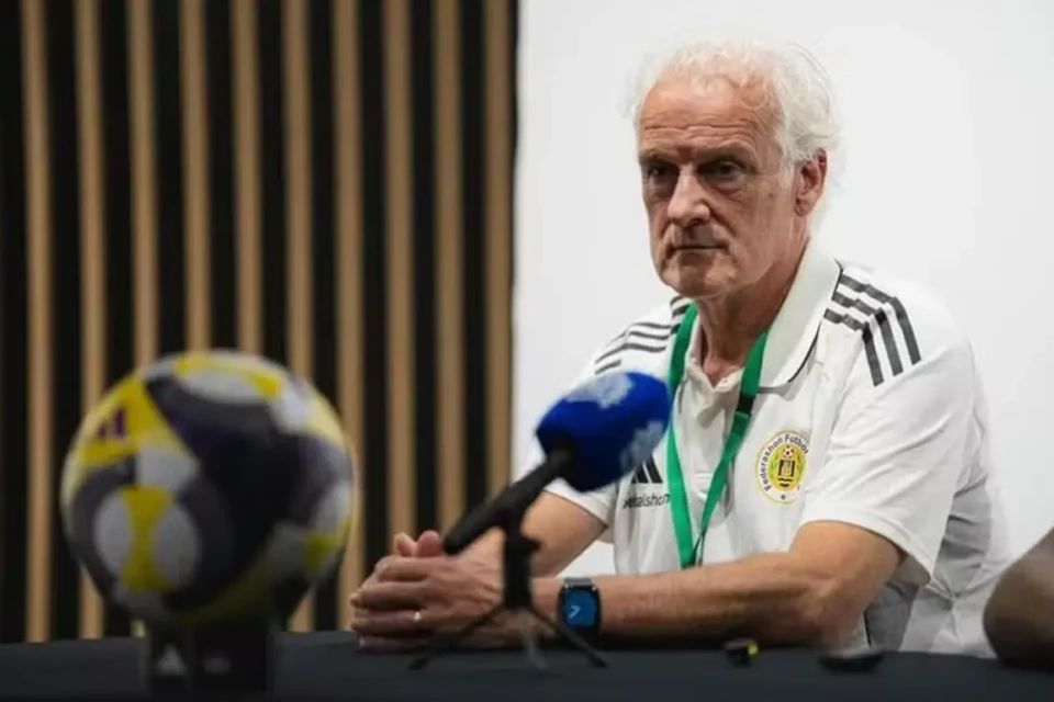 Fred Rutten, ex-treinador de Curaçao
