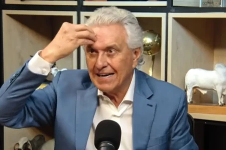 Imagem mostra ex-governador Ronaldo Caiado