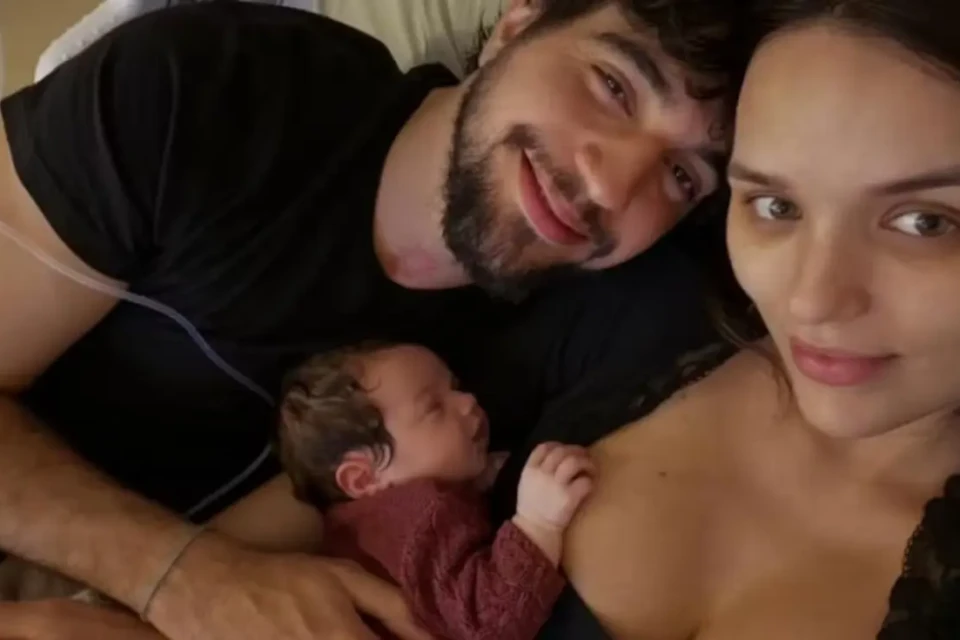 Rafa Kalimann diz que Nattan fugiu da família durante a gravidez Ex-BBB afirma que sua saúde mental piorou com distanciamento do cantor