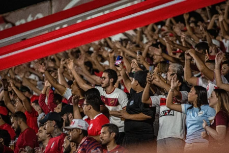 Vila Nova inicia venda de ingressos para semifinal contra o Anápolis; confira valores e pontos de venda