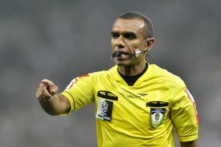 CBF define arbitragem para Vila Nova x Anápolis pela semifinal da Copa Centro-Oeste