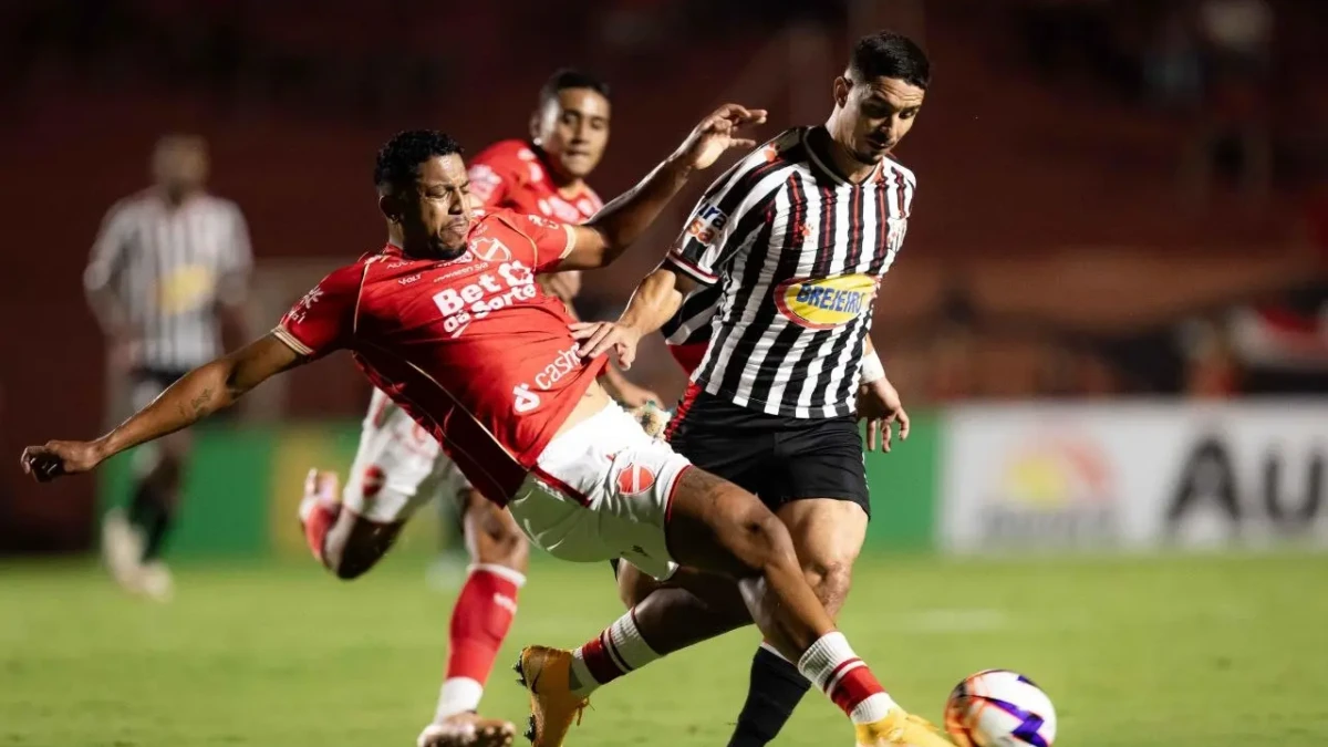 Partida entre Vila Nova e Anápolis na Copa Verde