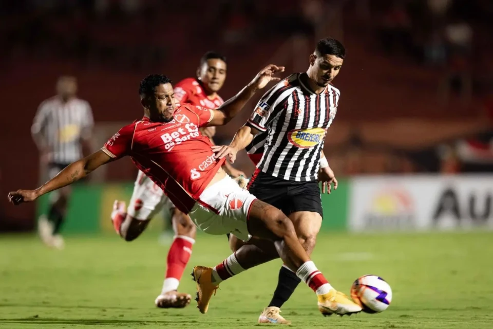 Partida entre Vila Nova e Anápolis na Copa Verde
