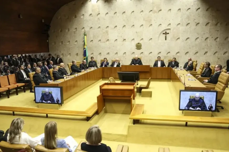 STF julga validade de lei da igualdade salarial entre homem e mulher Sessão desta quarta-feira foi dedicada às sustentações das partes
