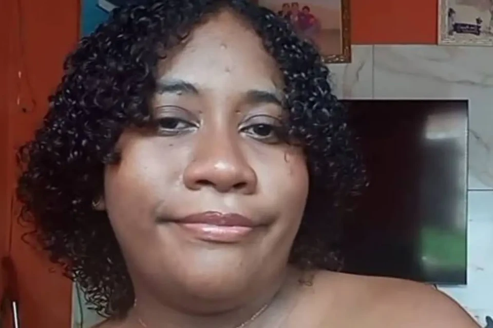 Samara Regina, 19, grávida de cinco meses, afirmou que perdeu parte da audição em razão da tortura sofrida pela patroa - Samara Regina no Instagram