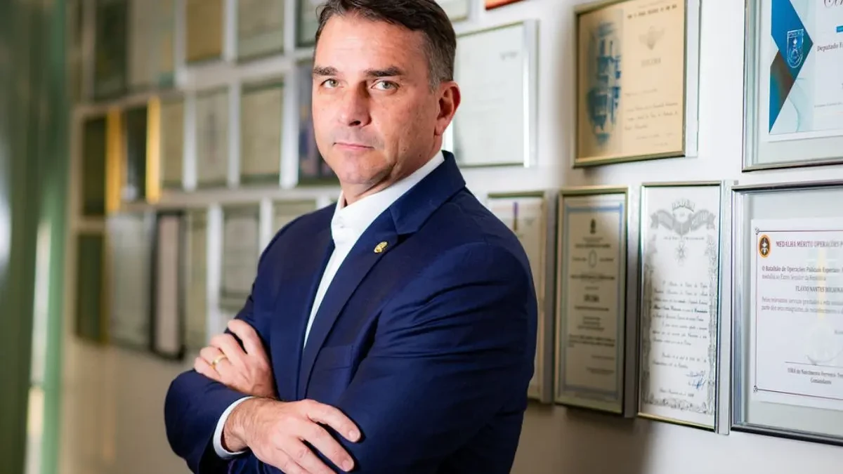 PL convoca reunião com Flávio Bolsonaro e bancadas do Senado e da Câmara após crise com Master (Foto: Divulgação)