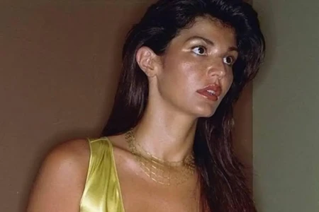 Fotos raras de Roberta Close na Playboy são resgatas; veja imagens apareceu pela primeira vez na revista há 42 anos trans na Playboy