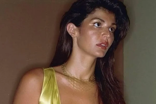 Fotos raras de Roberta Close na Playboy são resgatas; veja imagens apareceu pela primeira vez na revista há 42 anos trans na Playboy