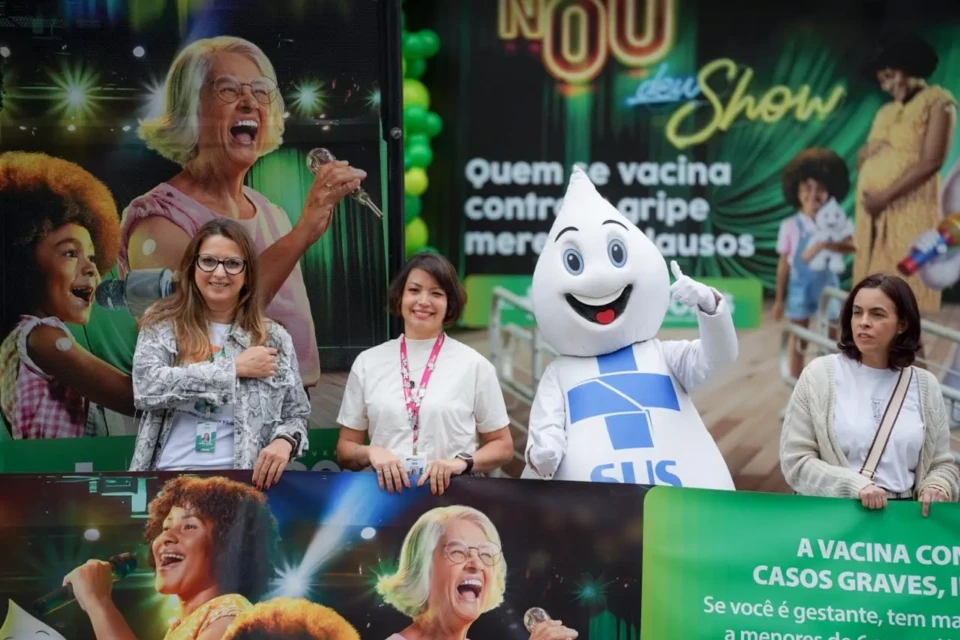 Zé Gotinha faz em ‘tour’ em Goiânia em cima de trio (Foto: Governo de Goiás)