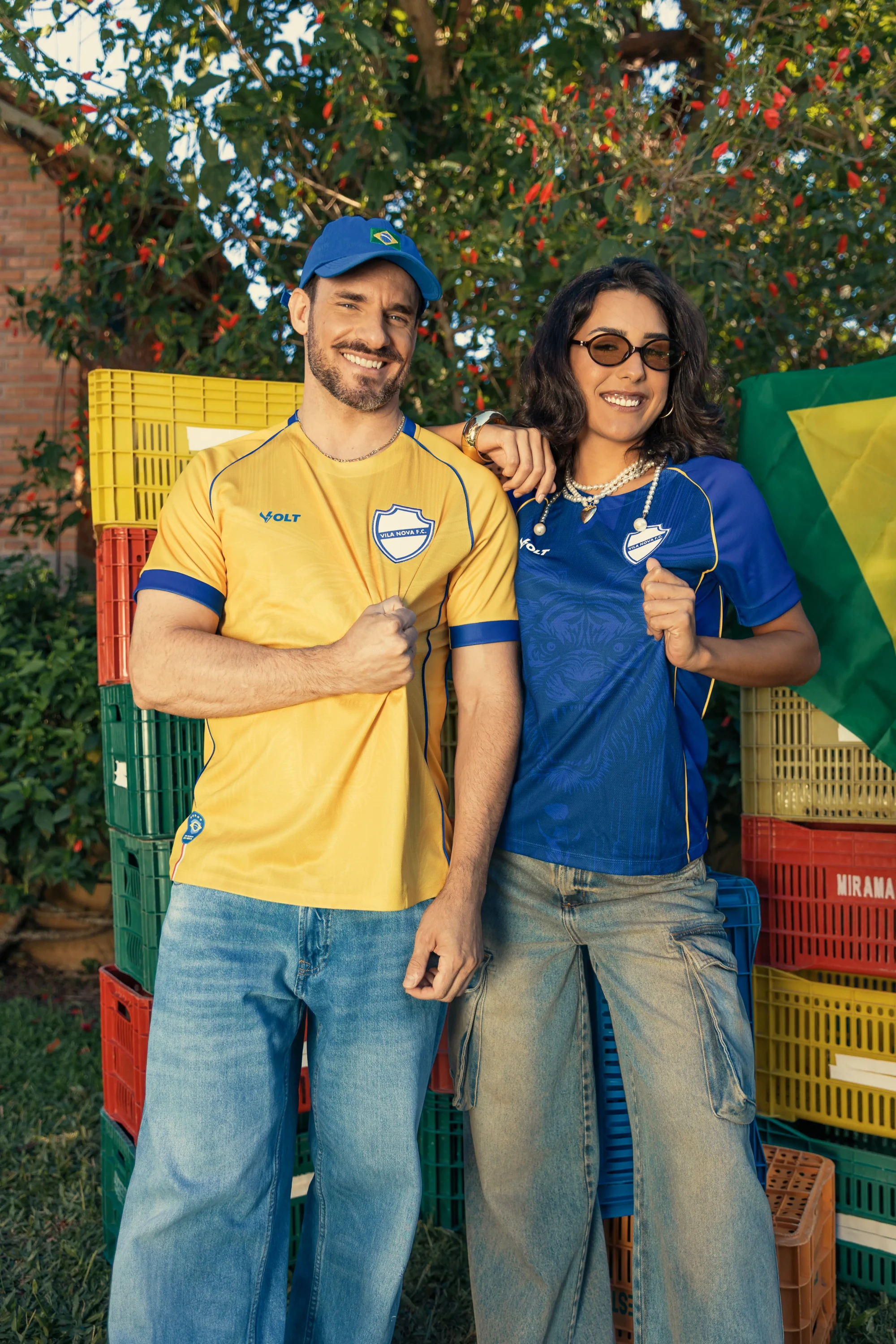Vila Nova aposta em camisas temáticas inspiradas na seleção brasileira